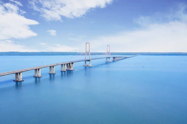 Prachtig Landschap Van Suramadu Bridge Blue Sky Semarang Indonesië — Stockfoto