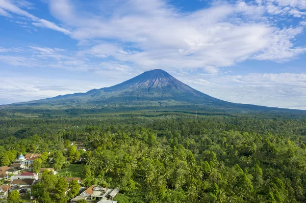 Vista Aérea Montaña Semeru Con Casas Residenciales Por Mañana Java —  Fotos de Stock