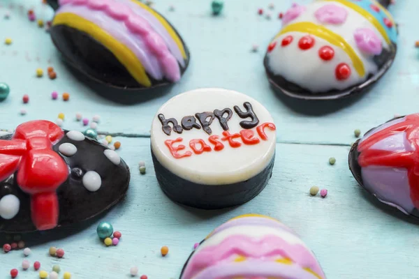 Primo Piano Testo Felice Pasqua Con Caramelle Cioccolato Uovo Sul — Foto Stock