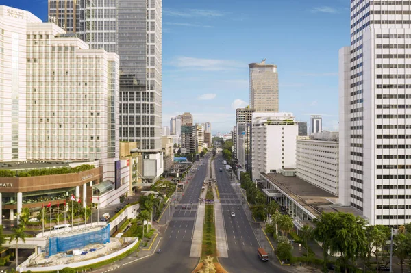 Quiet road with skyscrapers in Jakarta downtown — Stock Photo, Image