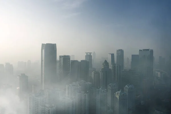 Ciężkie zanieczyszczenie powietrza w Dżakarcie — Zdjęcie stockowe