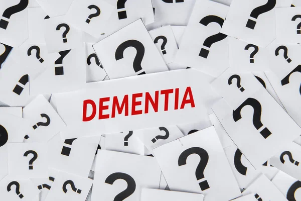 Słowo demencja ze znakami zapytania — Zdjęcie stockowe