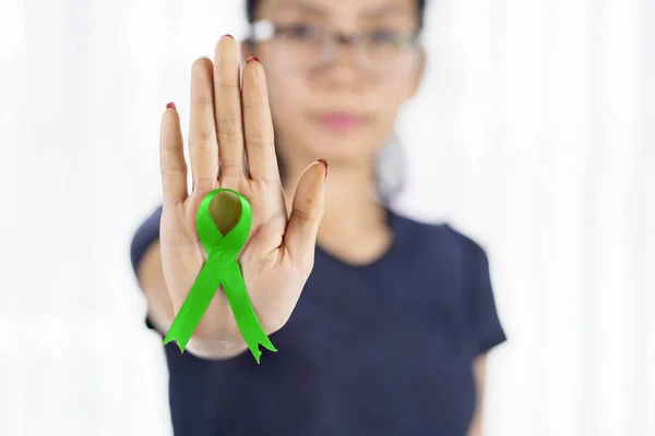 Young woman gestures to stop Lymphoma cancer — Stock Photo, Image