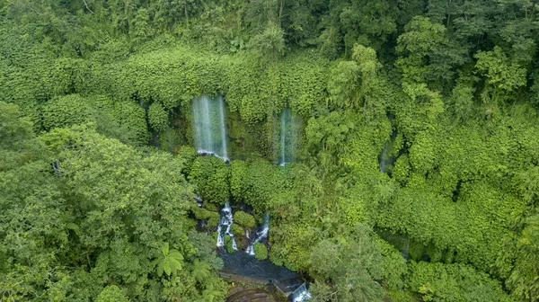 Amazing Benang Kelambu waterfall scenery — Stock Photo, Image