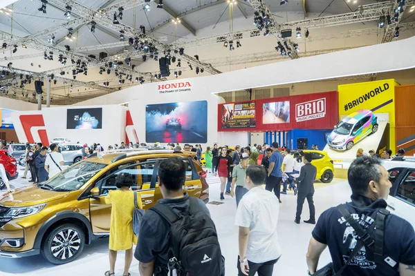 Honda-Stand mit überfüllten Besuchern in Giias 2019 — Stockfoto