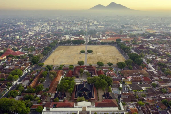 North square Yogyakarta with twin banyan trees — Stock Photo, Image