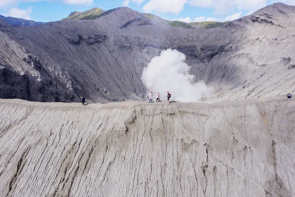 Paseo turístico por el cráter del Monte Bromo —  Fotos de Stock