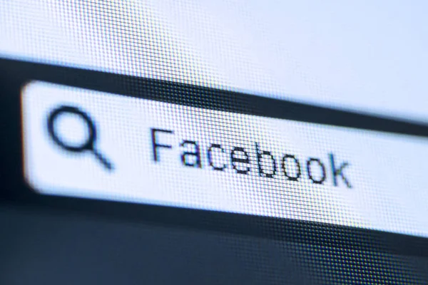 Parola scritta di Facebook nella scheda del browser — Foto Stock