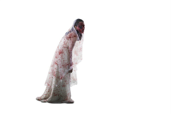 Жуткая невеста-призрак, кишащий горящей стеной
 