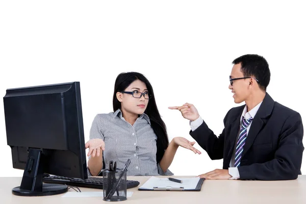 Young Businessman Scolding Pointing Her Confused Subordinate While Working Studio — Stock Photo, Image