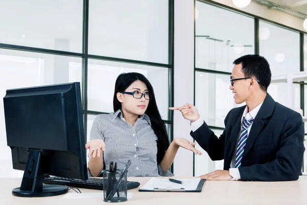 Male Manager Scolding Pointing Her Confused Subordinate While Working Studio — Stock Photo, Image