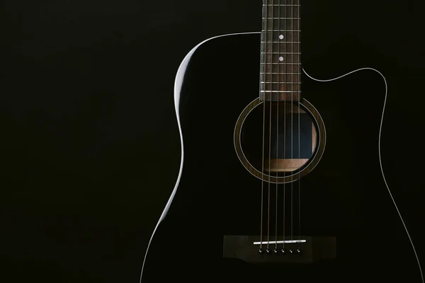 Black Acoustic Guitar Studio Shot Black Background Copyspace Guitar Favorite — Stock Photo, Image