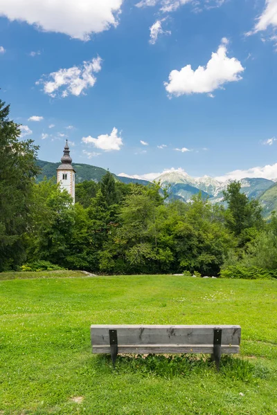 Ribcev Laz Köyü Slovenya Bohinj Kilisede Tezgah Ile Parktaki Eski — Stok fotoğraf