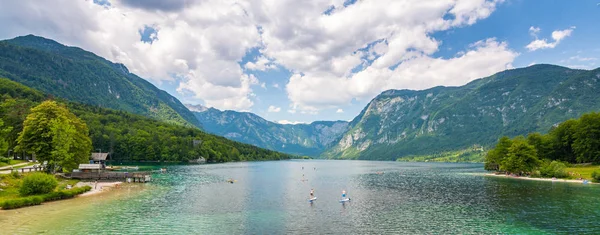 Lago Bohinj Eslovenia Paisaje Del Lago Con Agua Azul Montañas — Foto de Stock