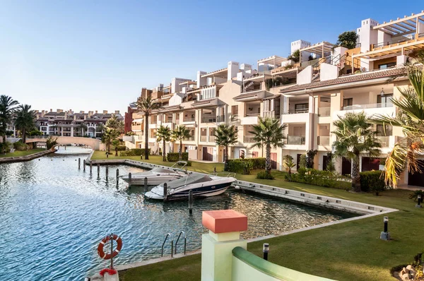 Sotogrande lüks kentleşme Andalusia, İspanya