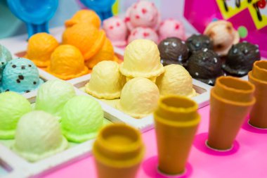 Tema Parkı içinde dondurma salonu Toys