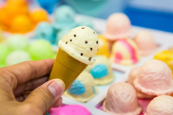 Мороженое Игрушки Тематическом Парке — стоковое фото
