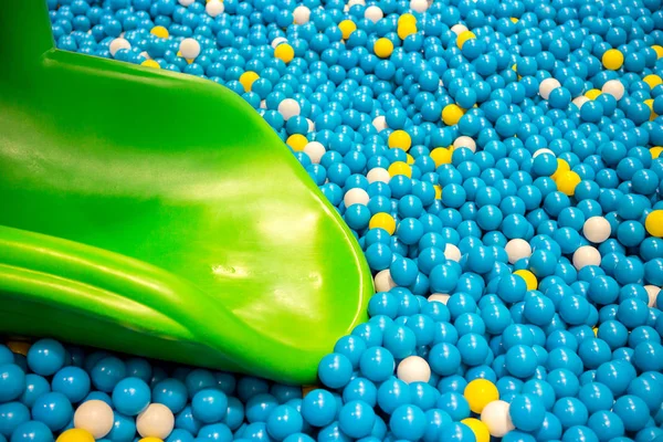 Bola Plástico Color Parque Atracciones Para Niños — Foto de Stock