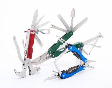 tam olarak gelişeceğini multitool izole üzerinde beyaz arka plan