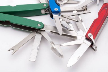tam olarak gelişeceğini multitool izole