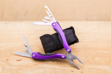 tam olarak gelişeceğini multitool izole