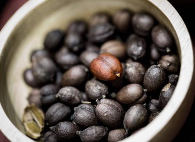 kurutulmuş çilek kahve çekirdekleri