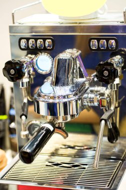 kahve makinesinin kullanıma hazır