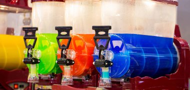 ezilmiş buz içecek dağıtıcısı