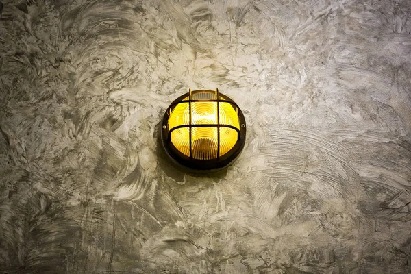 Lampada Luminosa Sul Muro — Foto Stock