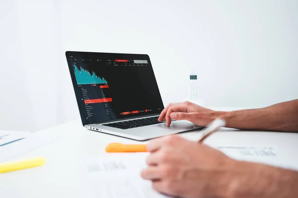Businessman Analyze Digital Reports Screen Monitor Preparing Financial Report Investors — Stock Photo, Image
