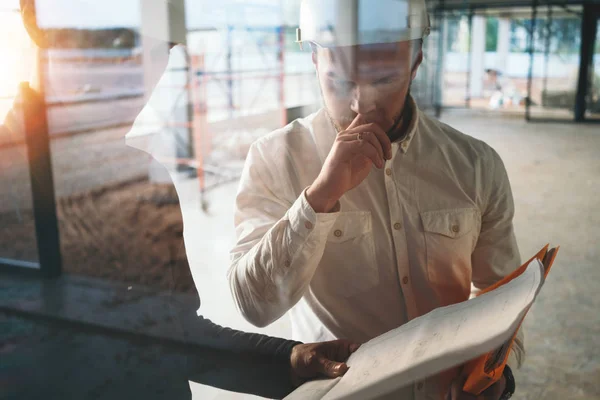 Inspector Seguridad Trabajador Construcción Dentro Del Edificio Construcción Ingeniero Mantenga — Foto de Stock