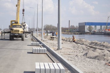 inşaat ekipmanları şantiyede