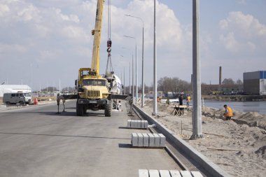 Kaliningrad 2018 inşaat ekipmanları şantiyede