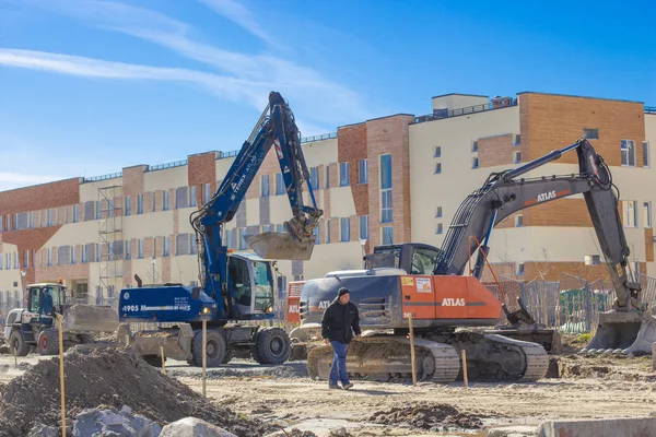 Kaliningrad 2019 .yol mühendisliği yol grader.excavator5 onarım