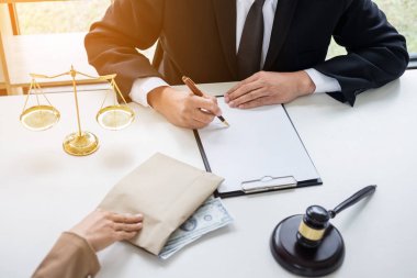 Rüşvet ve yolsuzluk kavramı, rüşvet dolar faturaları, anlaşmaya Emlak sözleşme anlaşma yapma yardımcı olur ise erkek avukat için para veren işkadını şeklinde ve finansal kurumsal.