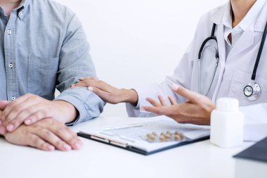 Danışmanlık hasta doktor ve tedavi yöntemleri ve nasıl vücut rehabilite ve ilaç tavsiye.