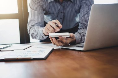 İş finansman muhasebe bankacılık kavramı, iş işadamı finansman sağlamaktadır ve Proje maliyeti gayrimenkul yatırım ve diğer, vergi sistemi hakkında yeni başlangıç çalışma hesaplamak.