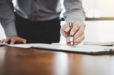 İş finansman muhasebe bankacılık kavramı, iş işadamı finansman sağlamaktadır ve Proje maliyeti gayrimenkul yatırım ve diğer, vergi sistemi hakkında yeni başlangıç çalışma hesaplamak.