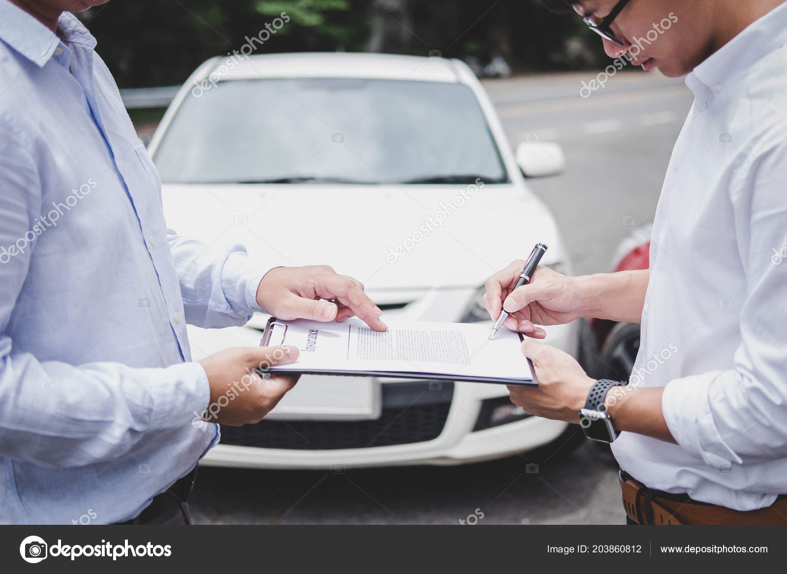 Car Insurance After Accident >> Insurance Agent Examine Damaged Car Customer Filing Car Insurance After Accident >> Insurance Agent Examine Damaged Car Customer Filing