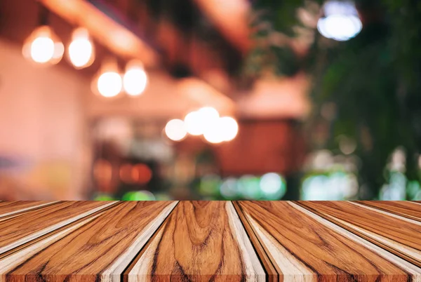 Leerer Holztisch Und Verschwommener Abstrakter Hintergrund Vor Einem Restaurant Oder — Stockfoto