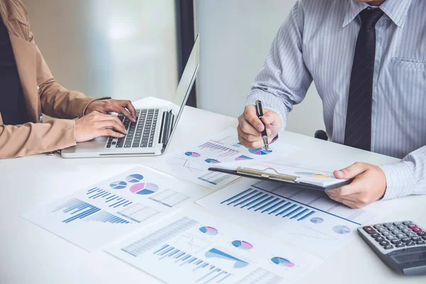 Business People Discussion Executive Team Discussing Charts Graphs Working Business — Stock Photo, Image