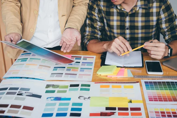 Young Creative Team Having Meeting Creative Office Architectural Drawing Work — Stock Photo, Image