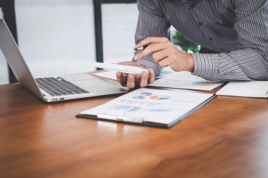 İş finansman muhasebe bankacılık kavramı, iş işadamı finansman sağlamaktadır ve Proje maliyeti gayrimenkul yatırım ve diğer, vergi sistemi hakkında yeni başlangıç çalışma hesaplamak.