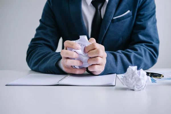 Gevoel Van Ziek Moe Zakenman Depressief Uitgeput Zijn Bureau Gefrustreerd — Stockfoto