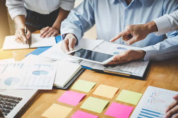 Working Conference Business Team Meeting Presente Discutendo Analisi Lavoro Con — Foto Stock