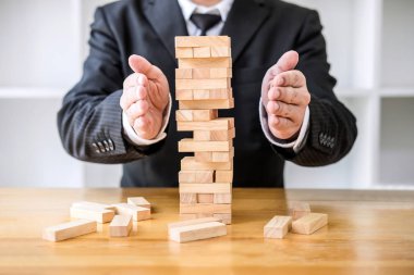 Alternatif risk kavramı, plan ve strateji iş el denetimi risk şekli ile denge tahta yığını ile koruyun.