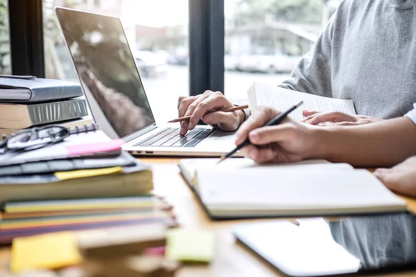 High School Tutor College Student Group Sitting Desk Library Studying — Stock Photo, Image