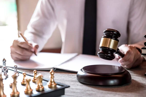 Juridisch Recht Advies Justitie Concept Professionele Mannelijke Advocaten Die Aan — Stockfoto