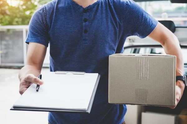 Lieferservice Nach Hause Und Arbeit Mit Servicegedanken Zusteller Mit Boxen — Stockfoto