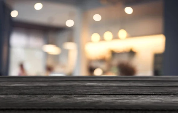Szelektív Üres Fából Készült Asztal Elmosódott Háttér Absztrakt Előtt Kávézó — Stock Fotó